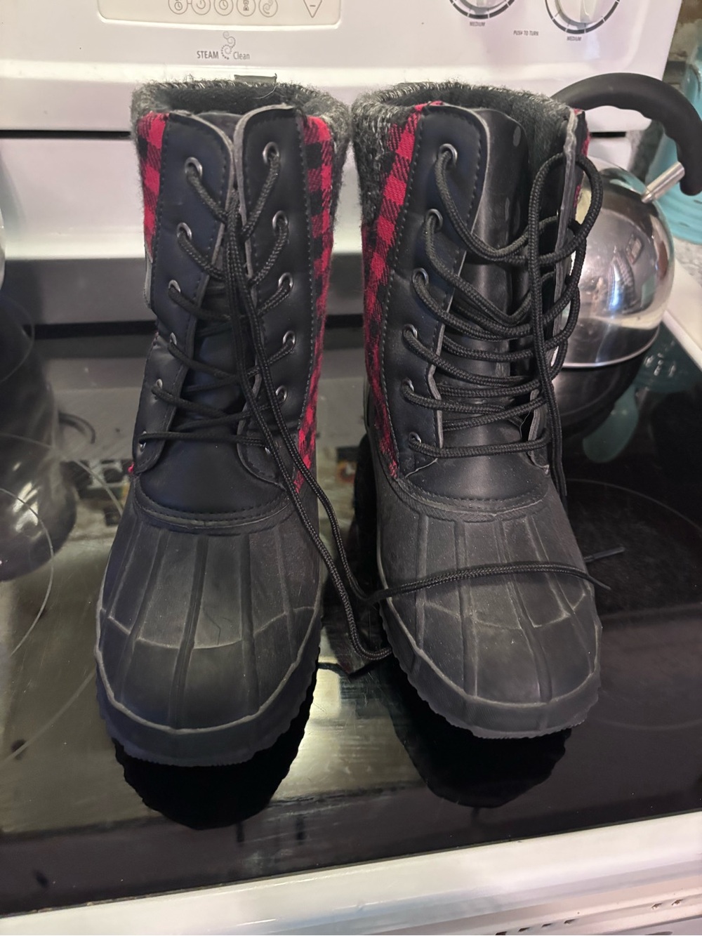 Women’s Black & Red Plaid Winter Lace-Up Boots